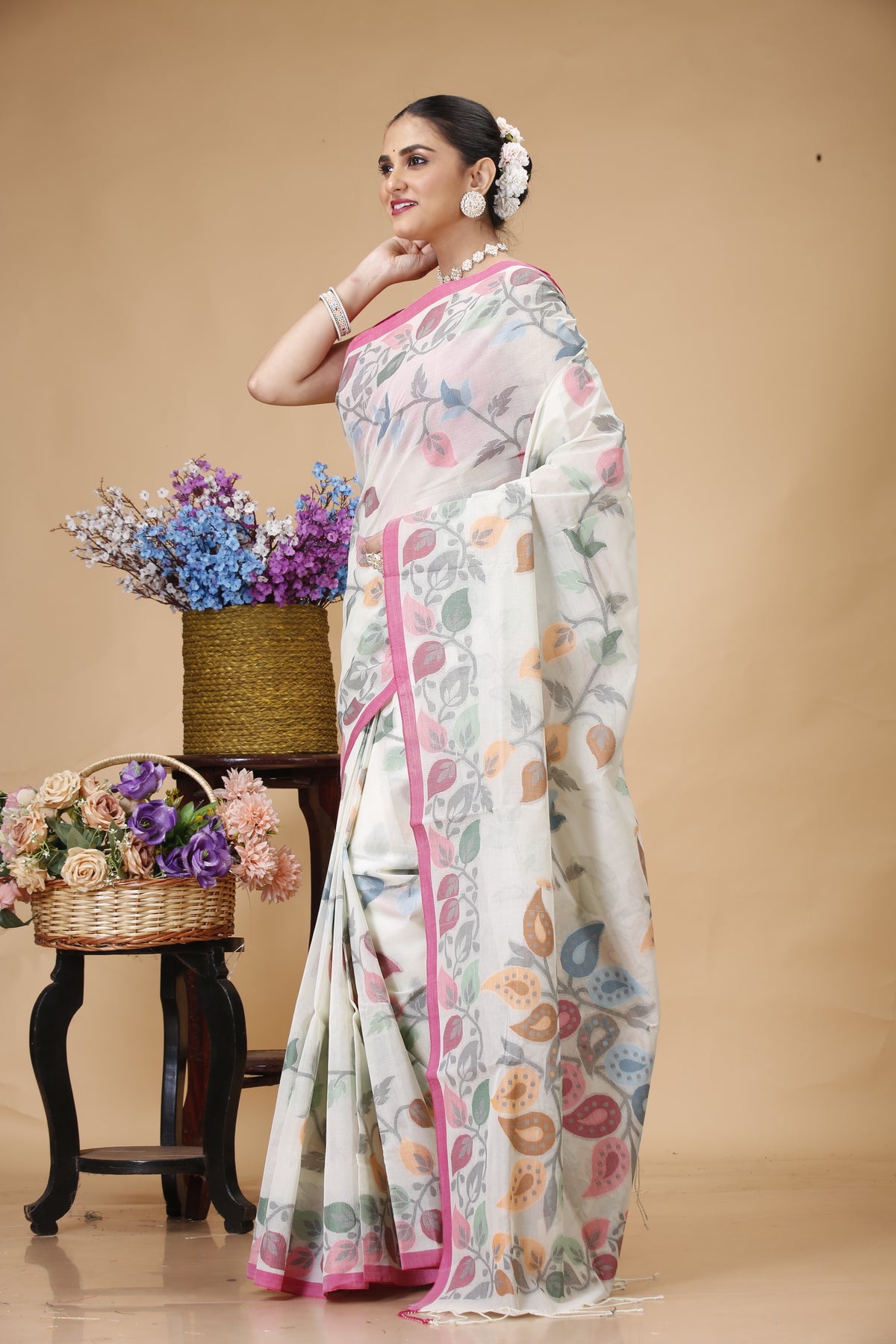 Dhakai Jamdani Pure Cotton Floral Design Woven Jamdani