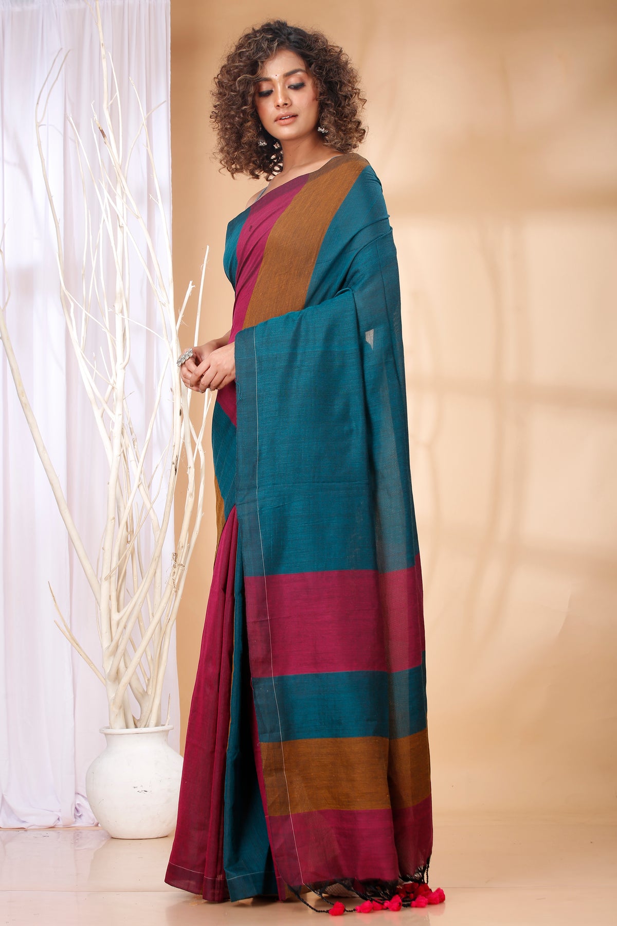 Cotton Handloom Saree Striped, Color Block Handloom Cotton Blend Saree