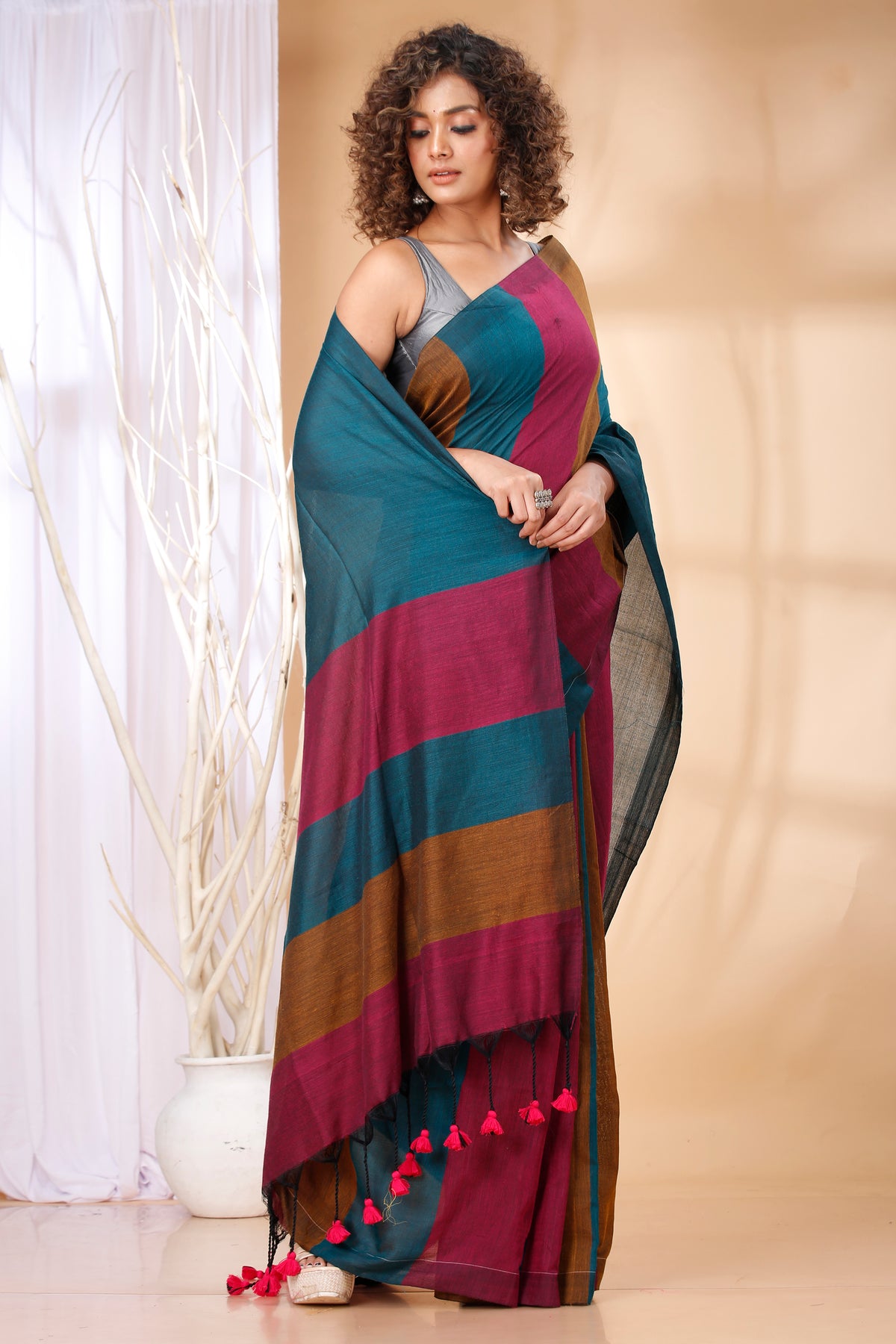 Cotton Handloom Saree Striped, Color Block Handloom Cotton Blend Saree