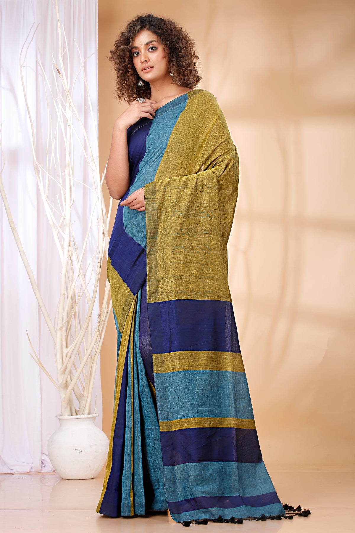 Cotton Handloom Saree Striped, Color Block Handloom Cotton Blend Saree